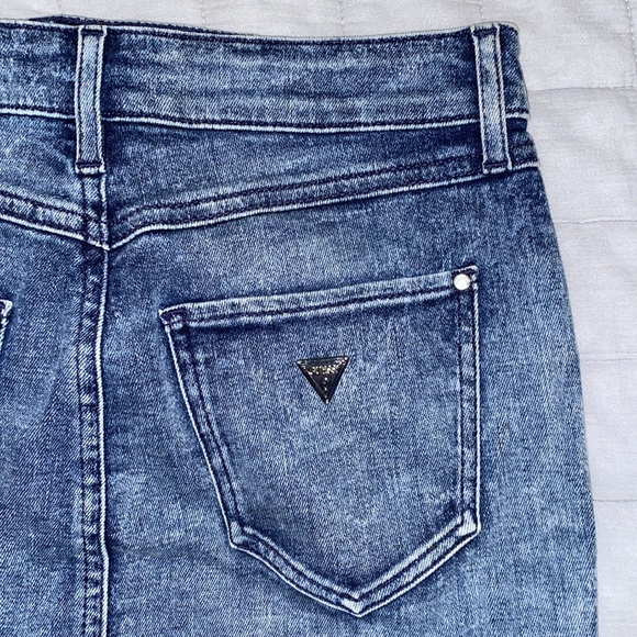 Guess Skirt - Picture 4 of 5